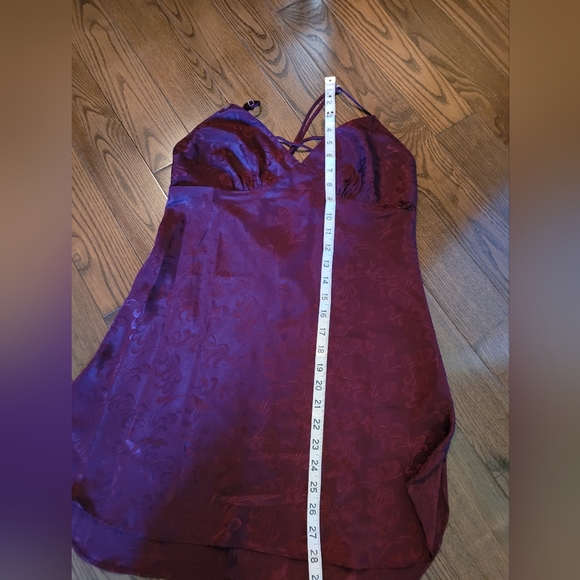 Satiny Lingerie, Burgundy - Picture 4 of 5